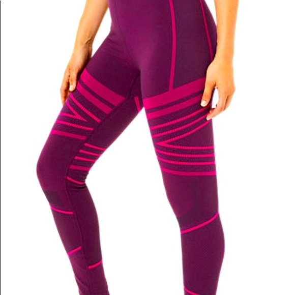 Asics Pants - ASICS seamless leggings
